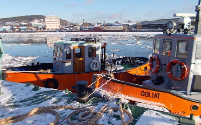 Sandinges isbrytare Onsön och Goliat i Göteborg.