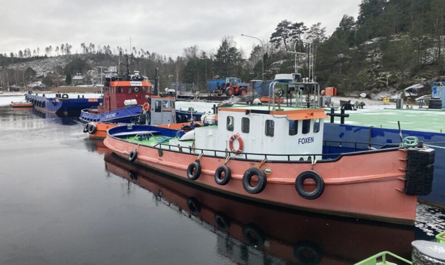 Några av Pråmkompaniets bogserbåtar